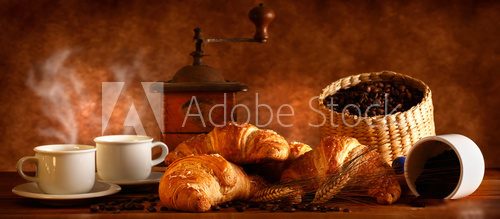 Caffè e Croissant caldi