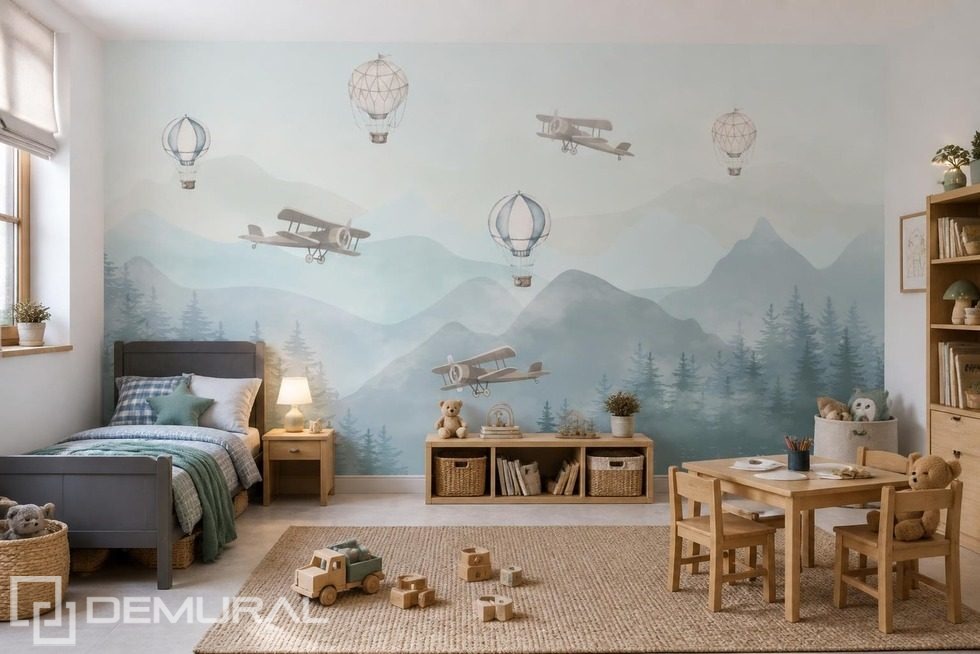 Kontrasten mellan mjuka ballonger och bergslandskap Tapeter för ett barns rum Tapeter Demural